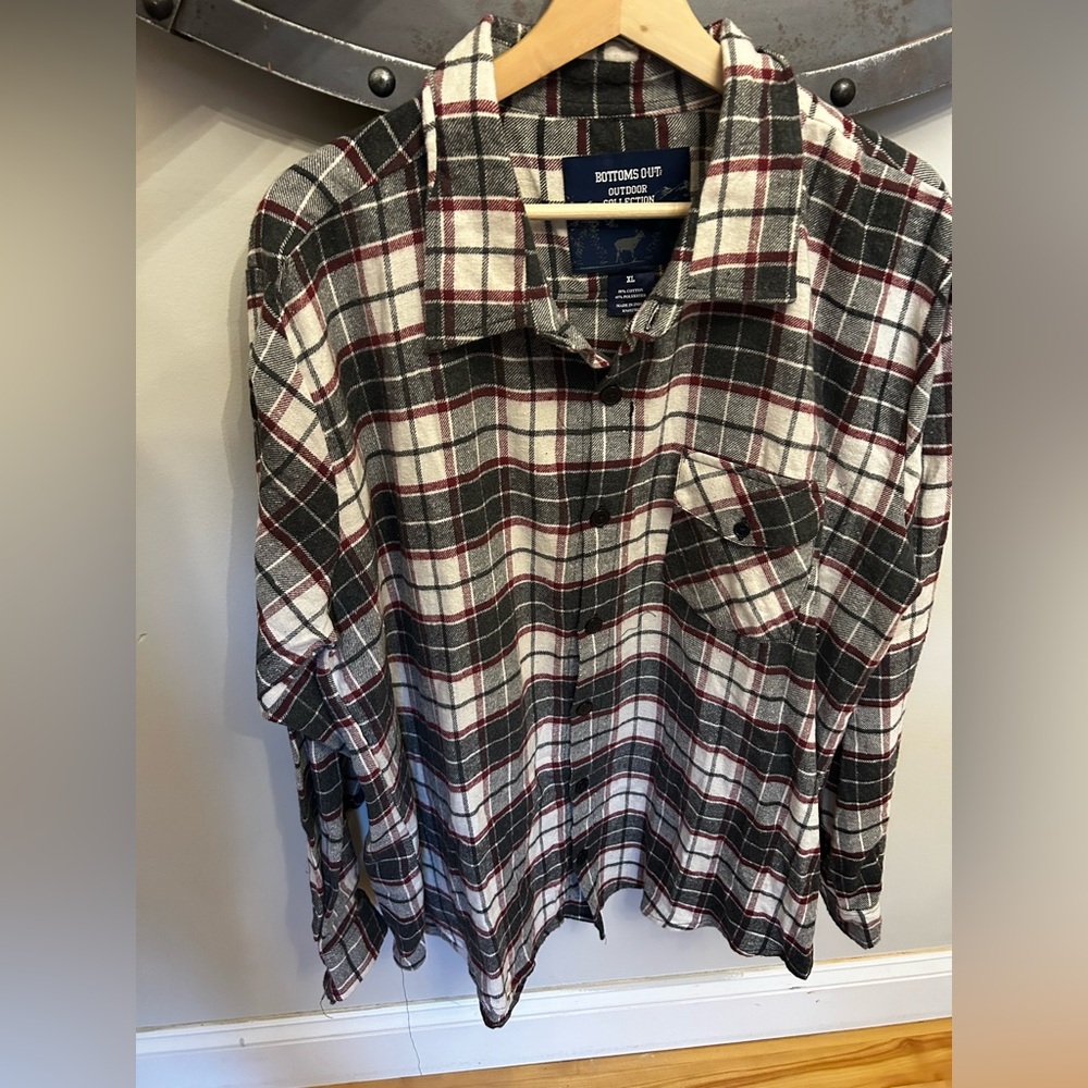 Bottoms Out Outdoor Collection Red/Black Flannel Men’s Size XL